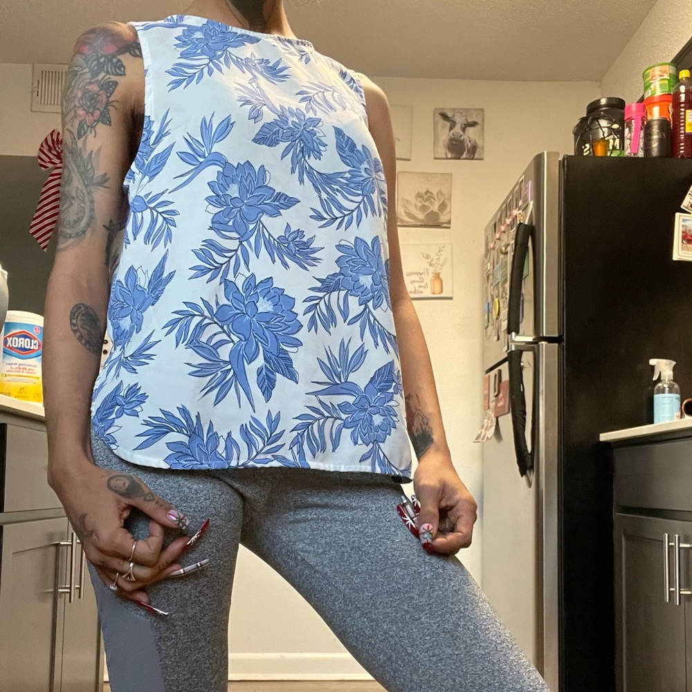 Forever 21 Women’s Flower Print Blouse